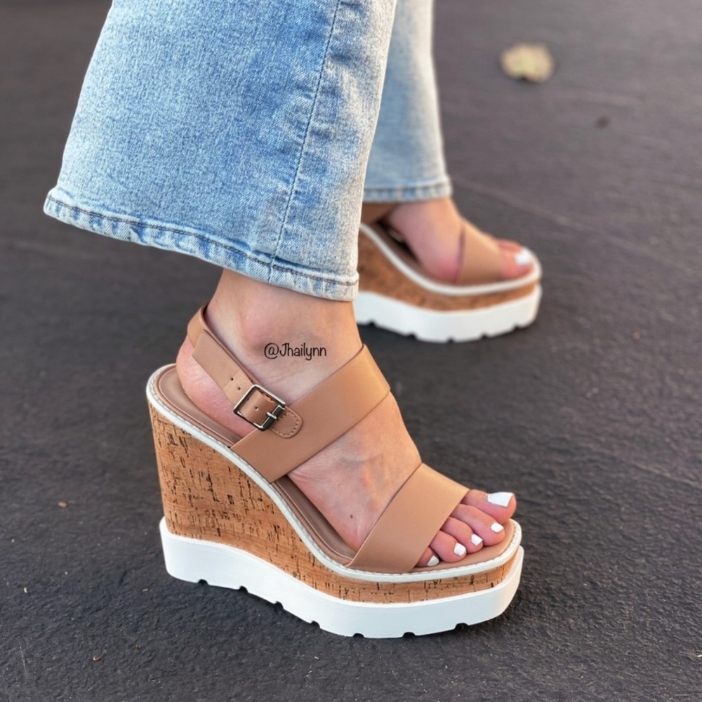 Tan/Natural cork platform Lug sole wedge
